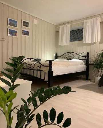 Вилла Private House-terrace-garden -parking-wifi-smarttv Тронхейм