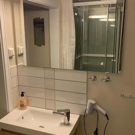 Private House-terrace-garden -parking-wifi-smarttv