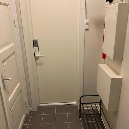 Private House-terrace-garden -parking-wifi-smarttv
