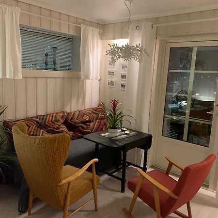 빌라 Private House-terrace-garden -parking-wifi-smarttv *