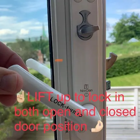 Private House-terrace-garden -parking-wifi-smarttv Trondheim